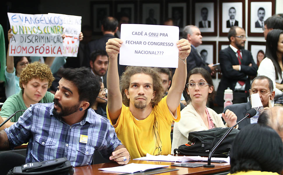 Protesto CDHMC - Amarelo 4