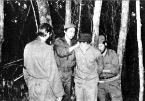 Raul e Fidel - amarram para fuzilamento