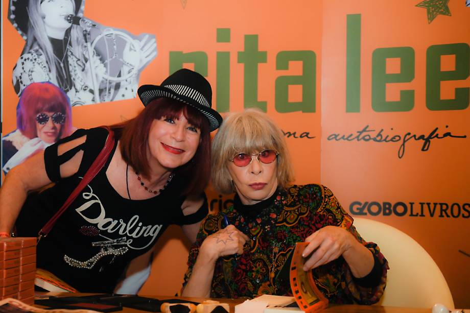 Marta e Rita Lee: Cover e artista reunidas em tarde de autógrafos