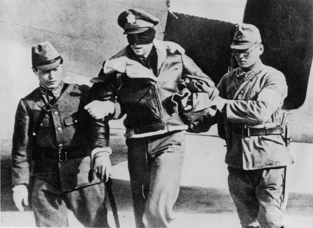 Brumas da guerra: militar americano do grupo preso pelos japoneses; três foram executados