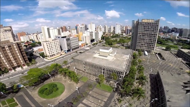 Imagem captada por drone durante sobrevoo por Santo André (Domingos Zuccherelli Neto)