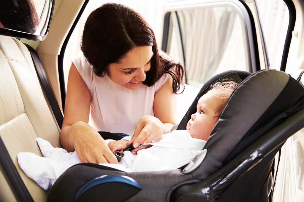 Saúde - Cadeirinha para bebê em veículo