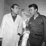 (E-D) Gary Merrill e Harry Guardino em 'The Human Factor'