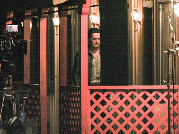 Kyle MaLachlan durante as filmagens de 'Twin Peaks' (Foto: AKM-GSI/via People Magazine)