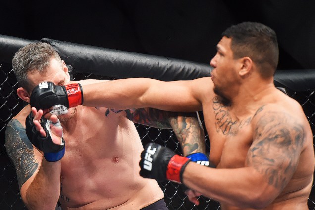 Luis Henrique KLB enfrenta Christian Colombo, na terceira luta do card preliminar do UFC Fight Night, realizado no Ginásio do Ibirapuera, em São Paulo (SP) - 19/11//2016