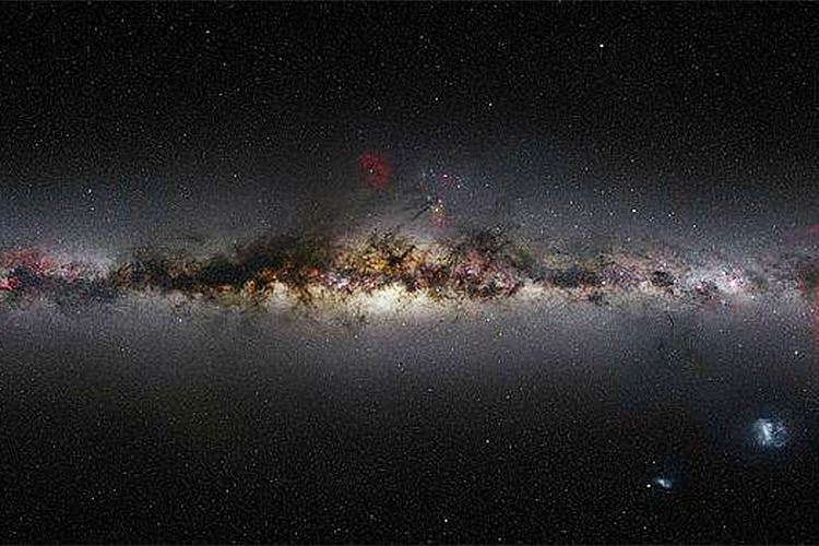 360 graus: a imagem mostra a Via Láctea vista dos hemisférios norte e sul