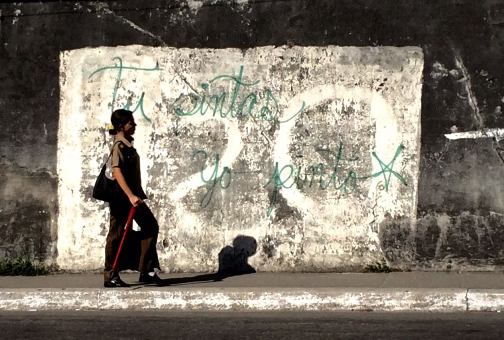 Grafite do artista El Sexto em muro de Cuba