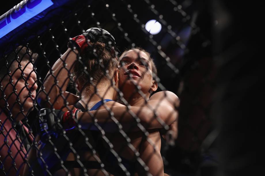 Lutadoras de MMA Amanda Nunes, brasileira, e americana Ronda Rousey se enfrentam em Las Vegas - 30/12/2016