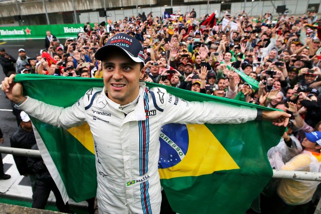 O piloto Felipe Massa em sua despedida do Autódromo de Interlagos - 13/11/2016