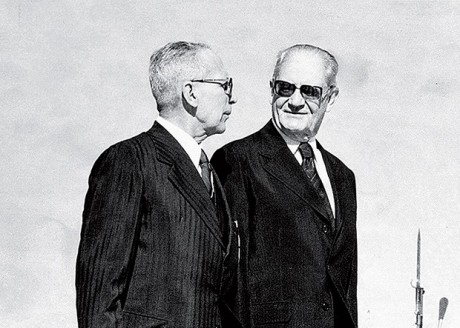 826_general_golbery_do_couto_e_silva_ao_lado_de_ernesto_geisel