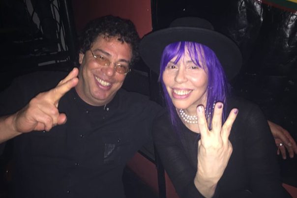 O ex-jogador de futebol e comentarista Walter Casagrande e a cantora Baby do Brasil assumem namoro