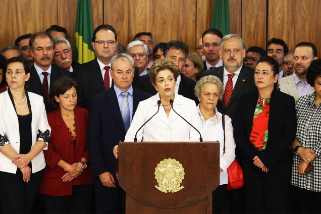 Dilma Rousseff realiza pronunciamento no Palácio do Planalto, em Brasília (DF), após ser notificada de seu afastamento por até 180 dias - 12/05/2016