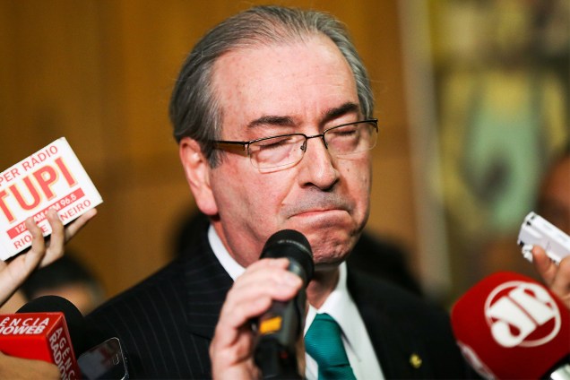 Eduardo Cunha chora ao ler carta de renúncia da presidência da Câmara dos Deputados - 07/07/2016