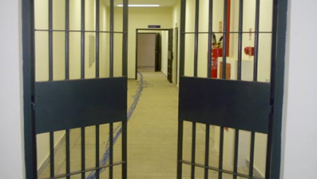 Vote na enquete (ou sugira outra opção): Quem merece dividir com Lula a cela que aguarda o chefão em Curitiba?