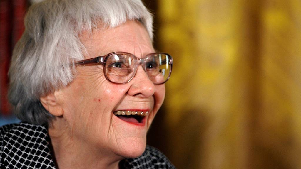 WASHINGTON - NOVEMBER 05: Pulitzer Prize winner and "To Kill A Mockingbird" author Harper Lee smiles before receiving the 2007 Presidential Medal of Freedom in the East Room of the White House November 5, 2007 in Washington, DC. The Medal of Freedom is given to those who have made remarkable contributions to the security or national interests of the United States, world peace, culture, or other private or public endeavors. (Photo by Chip Somodevilla/Getty Images)