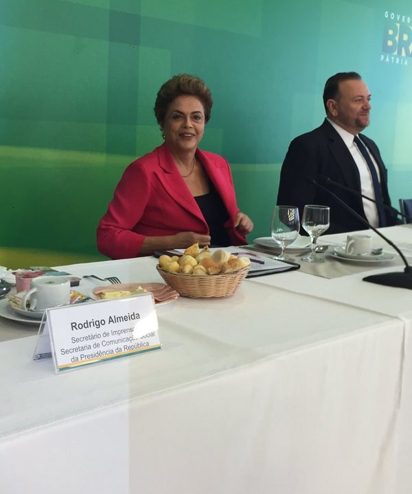 Dilma Rousseff e Edinho no cafe