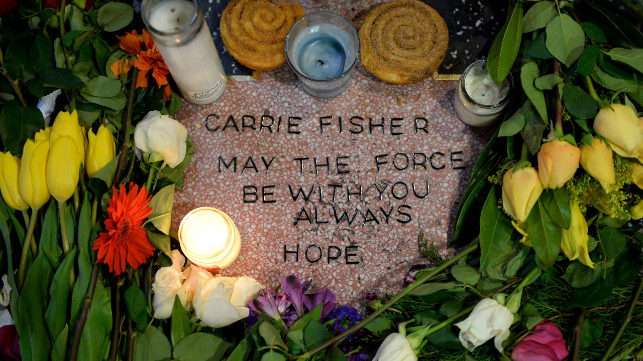 Fãs de Carrie Fisher criam estrela da atriz na Calçada da Fama de Hollywood