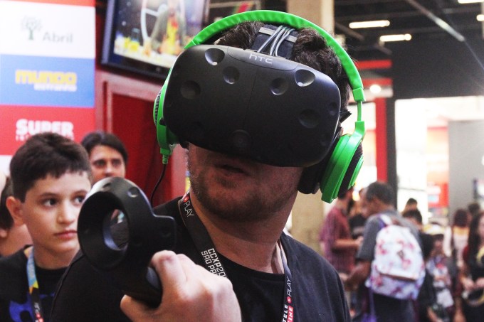 Comic Con – Óculos de realidade virtual de VEJA