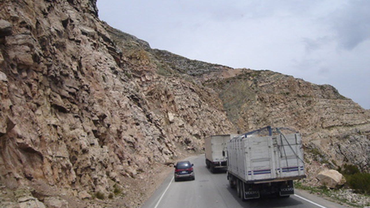 Estrada Cochcabamba-Oruro na Bolívia