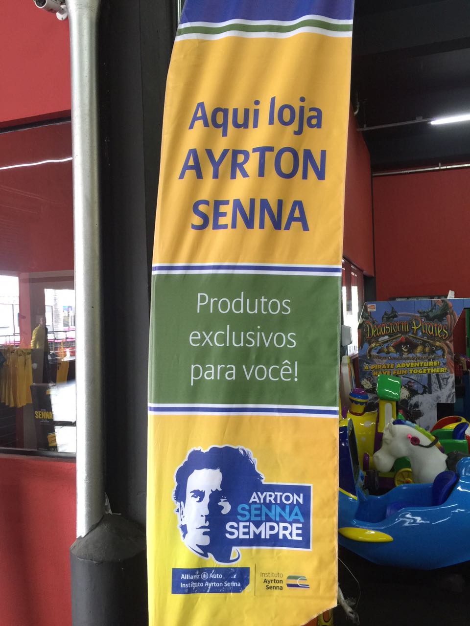 Marca Ayrton Senna vai abrir primeira loja física | VEJA