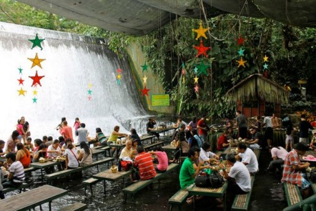 Labassin Waterfalls Restaurant (San Pablo, Filipinas)
