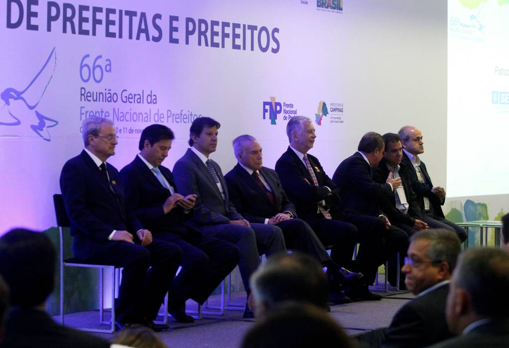 FNP quer mais cursos de medicina em 39 cidades