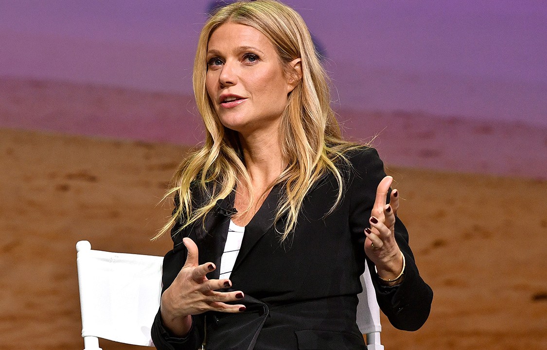 Gwyneth Paltrow dá palestra durante evento do aplicativo Airbnb em Los Angeles, na Califórnia