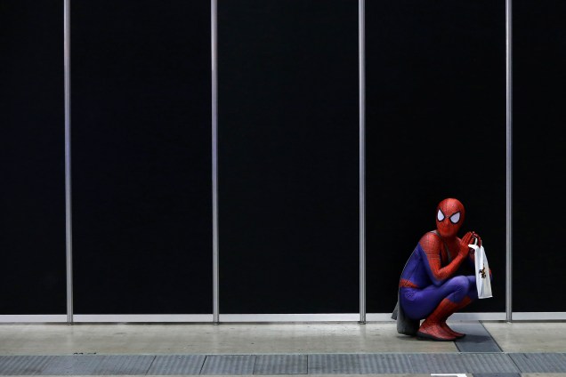 Visitante se veste de Homem Aranha durante a Comic Con em Tóquio, no Japão - 02/12/2016