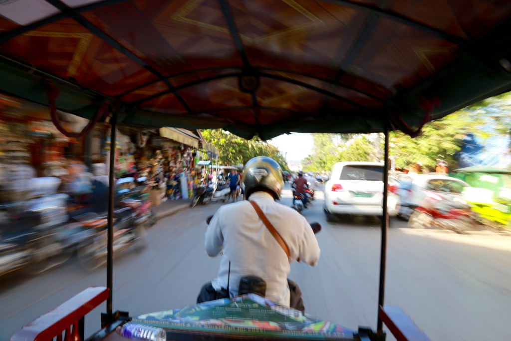 Uma das aventuras a bordo de um tuk-tuk em Siam Reap