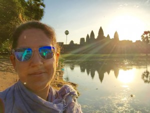 Não resisti a um selfie na frente de Angkor Wat