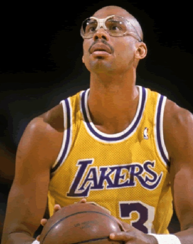 Vídeo legendado: Ex-astro da NBA convertido ao Islã, Kareem Abdul