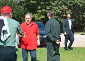 Lula, antes de embarcar...