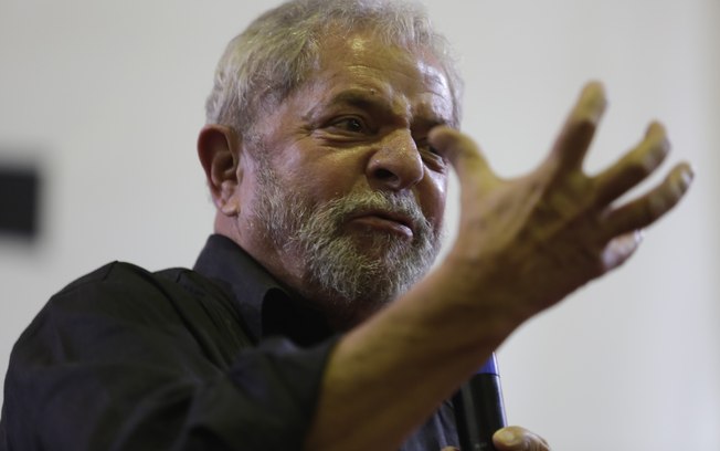 Lula reu