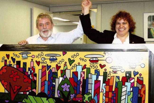 Quadro que Romero Britto deu para Doria é praticamente igual ao que Lula ganhou