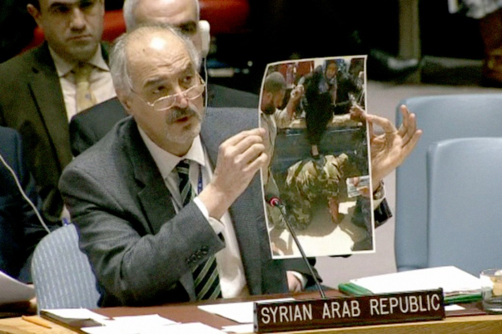 Embaixador sírio durante reunião da ONU