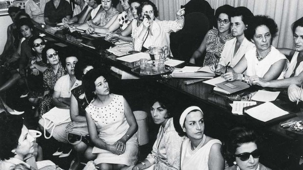 BLESSINGS... - In April 1964, women from Rio´s high society organized a Victory March that would be blessed by Cardinal Jaime Câmara