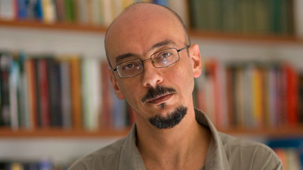 O escritor Sérgio Rodrigues
