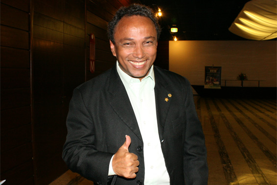 Sibá Machado enfrenta Luiz Sérgio e Rosa Weber na disputa pelo troféu de outubro