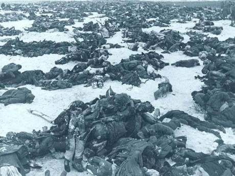 Soldados nazistas mortos na batalha de Stalingrado, em 1943
