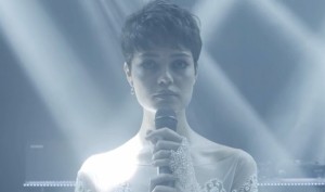 Sophie Charlotte na nova versão de "O rebu" (Reprodução)