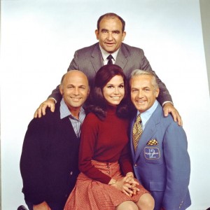 Parte do elenco de 'The Mary Tyler Moore Show' (Foto: DBC/Arquivo)