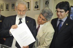 Valente, Chico e Randolfe tentam manter nanicos em debates
