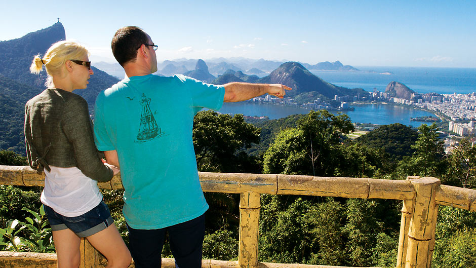 Visitors to the Vista Chinesa (Chinese View): the natural beauty competes with poor service and a lack of structure