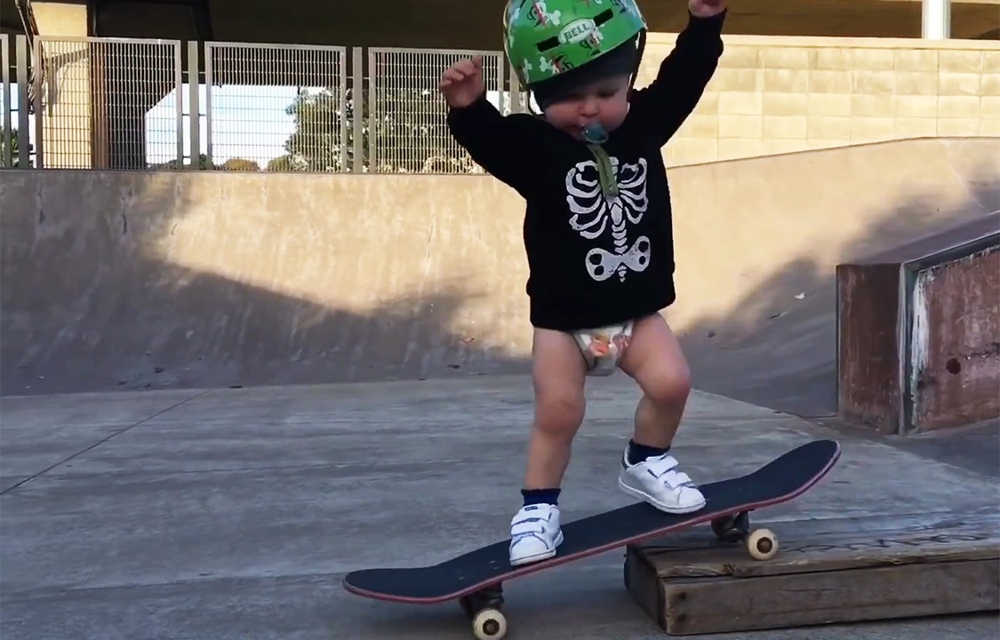 Wyatt-bebe-skate-20161025-006