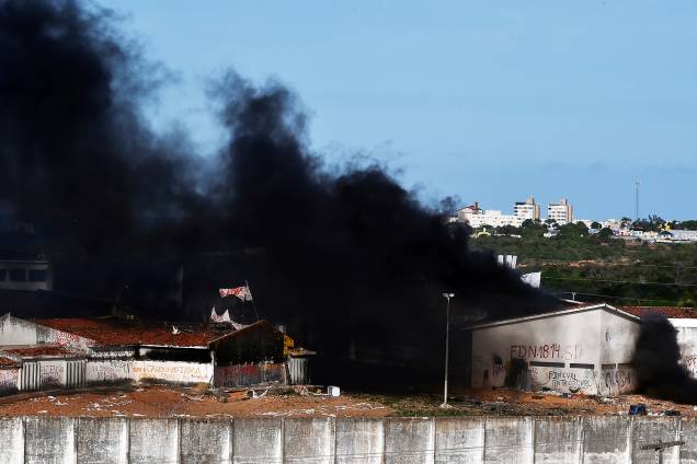 Movimentação no presídio de Alcaçuz, na cidade Nísia Floresta, durante o 6º dia de rebelião na maior penitenciária do RN - 19/01/2017 Movimentação no presídio de Alcaçuz, na cidade Nísia Floresta, durante o 6º dia de rebelião na maior penitenciária do RN - 19/01/2017