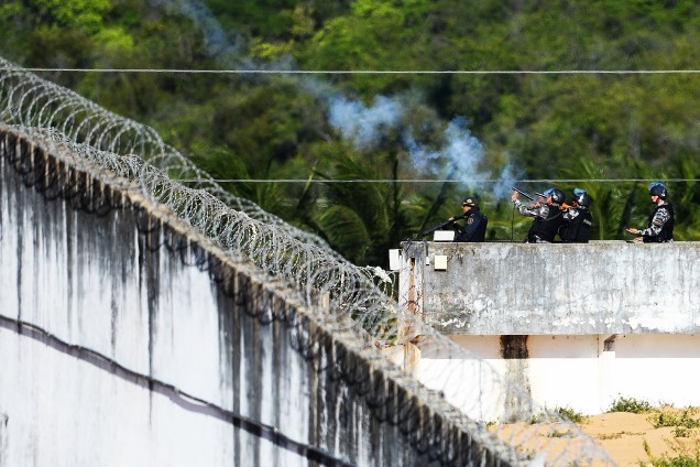 Penitenciária Estadual de Alcaçuz, em Nísia Floresta (RN), após batalha campal de presos nesta quinta-feira (19