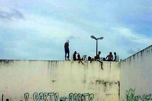 Detentos fazem rebelião no maior presídio do Rio Grande do Norte - 14/01/2017 Detentos fazem rebelião no maior presídio do Rio Grande do Norte - 14/01/2017
