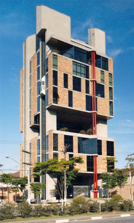 Edifício Oswaldo Bratke, no Itaim Bibi, em São Paulo