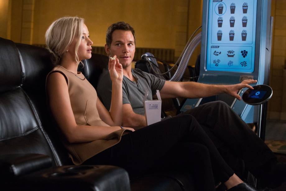 Jim Preston (Chris Pratt) e Aurora (Jennifer Lawrence) no filme Passengers Jim Preston (Chris Pratt) e Aurora (Jennifer Lawrence) no filme Passengers