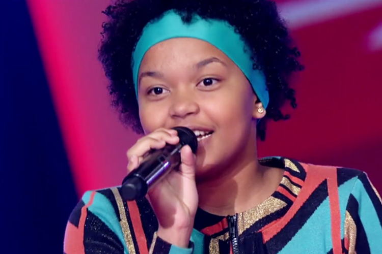 Franciele Fernanda se apresenta no programa 'The Voice Kids', da TV Globo
